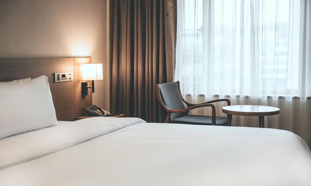 Wonju City Hotel Hyeoksin Экстерьер фото